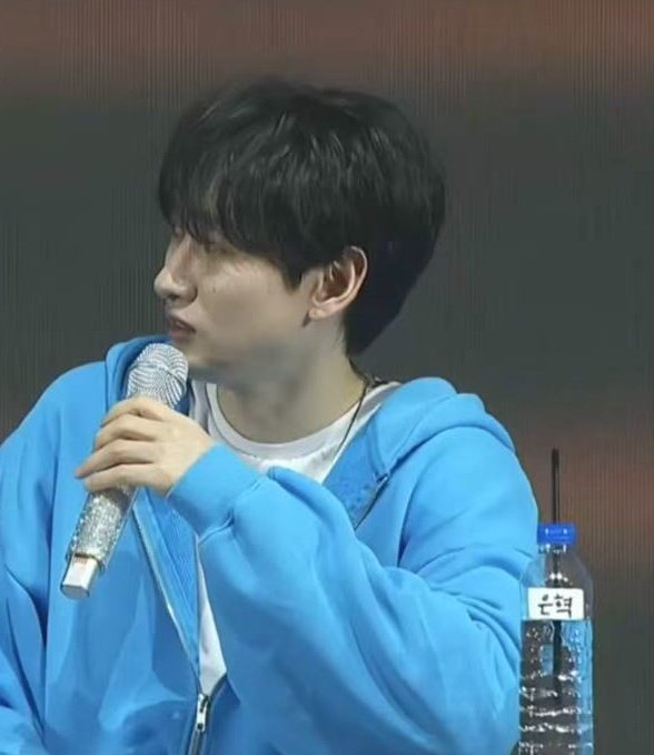 BOA13131007's tweet image. #은해 #eunhae
Donghae's water bottle ?
Eunhyuk's?