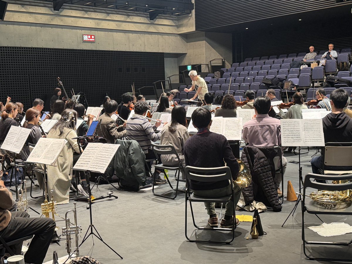 AB_orchestra's tweet photo. 定期演奏会まで２ヶ月を切りました。
本日は「鈴木オーケストラ応援財団」の審査があり、財団代表の指揮で全曲を通しました。結果、我々の情熱？が認められ、かなりの助成を頂くことが出来ました。財政が苦しい中、非常にありがたいです。団員一同、心より感謝申し上げます。
#ABオケ https://t.co/SPKGxxSWsL