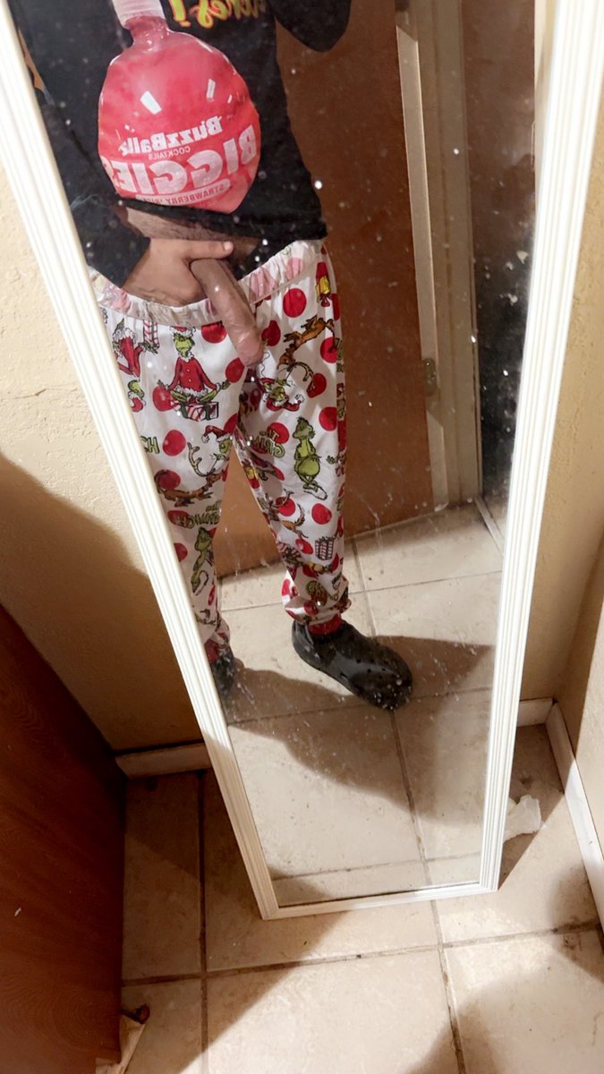 DLatino21's tweet photo. Fuck I’m horny asf rn, come help me!
#satx #hmu #link #collab #gay #bi #straight https://t.co/2aLg1eYNHS