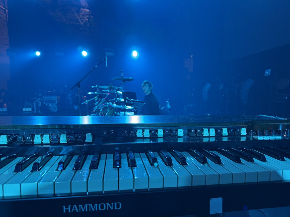 COUNTDOWN JAPAN 25/26
@ EARTH STAGE 

INI <a href="/official__INI/">INI</a> 

キーボードで参加させていただきました🎹
凄い盛り上がりでした！！

今年もたくさんありがとうございました😆

たくさん久しぶりの知り合いにも会えて幸せな時間でした☺️

#INI #CDJ2526