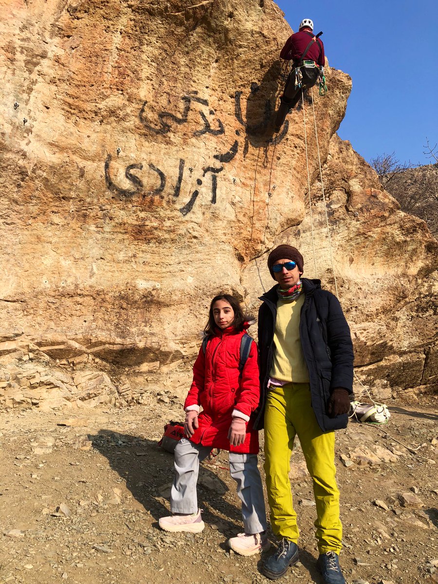 MR_hading's tweet photo. زندگی همین چیزاهاییه که براشون تلاش میکنیم، سختی میکشیم و اهمیت میدیم https://t.co/xEmiZkgczD