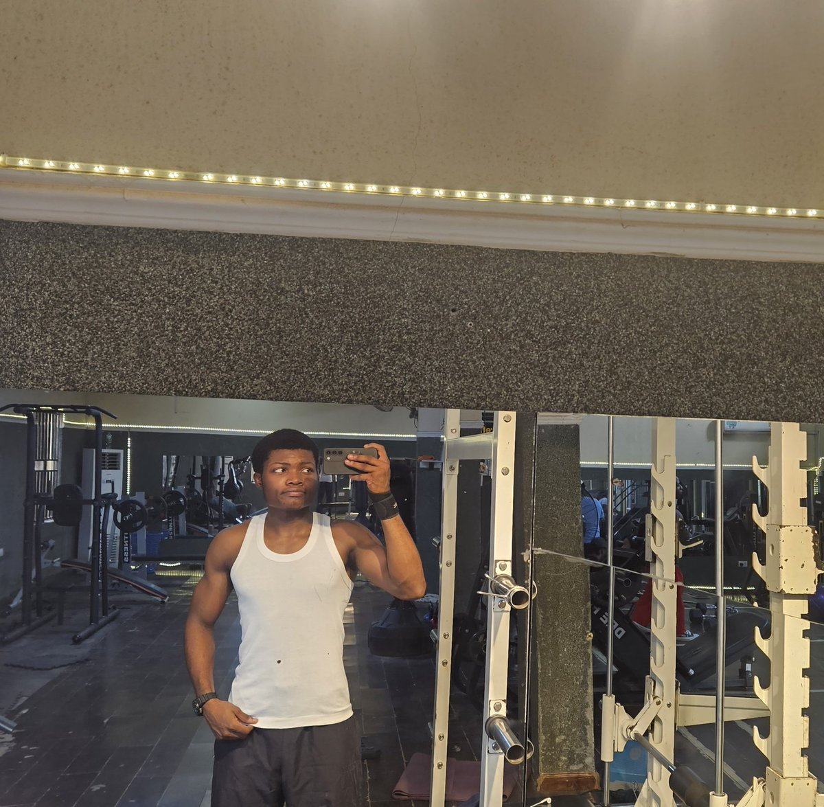 emmyb0y's tweet image. some basic misconceptions regarding skincare in general I'll love to clear out

1. most people think, believe and feel that you using skincare means/implies you have serious skin issues or skin problems

 well, this is very untrue. skincare aren't drugs. They're simply products…