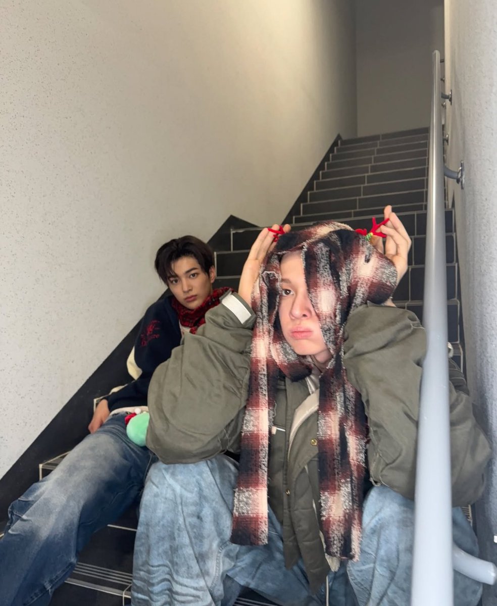 we got more keontin pictures 😁 #MARTIN #마틴