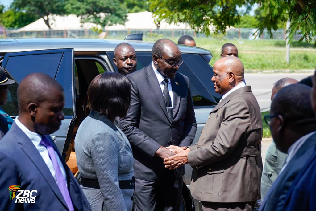 ZBCNewsonline's tweet photo. Acting President Colonel (Rtd) Dr Kembo Mohadi, who is expected to attend the 9th National Thanksgiving and Dedication Service at the Zimbabwe International Trade Fair Grounds in Bulawayo as the guest of honour, has arrived in the city ahead of the church service.

#ThanksgivingService #Bulawayo #NationalDedication #ZBC