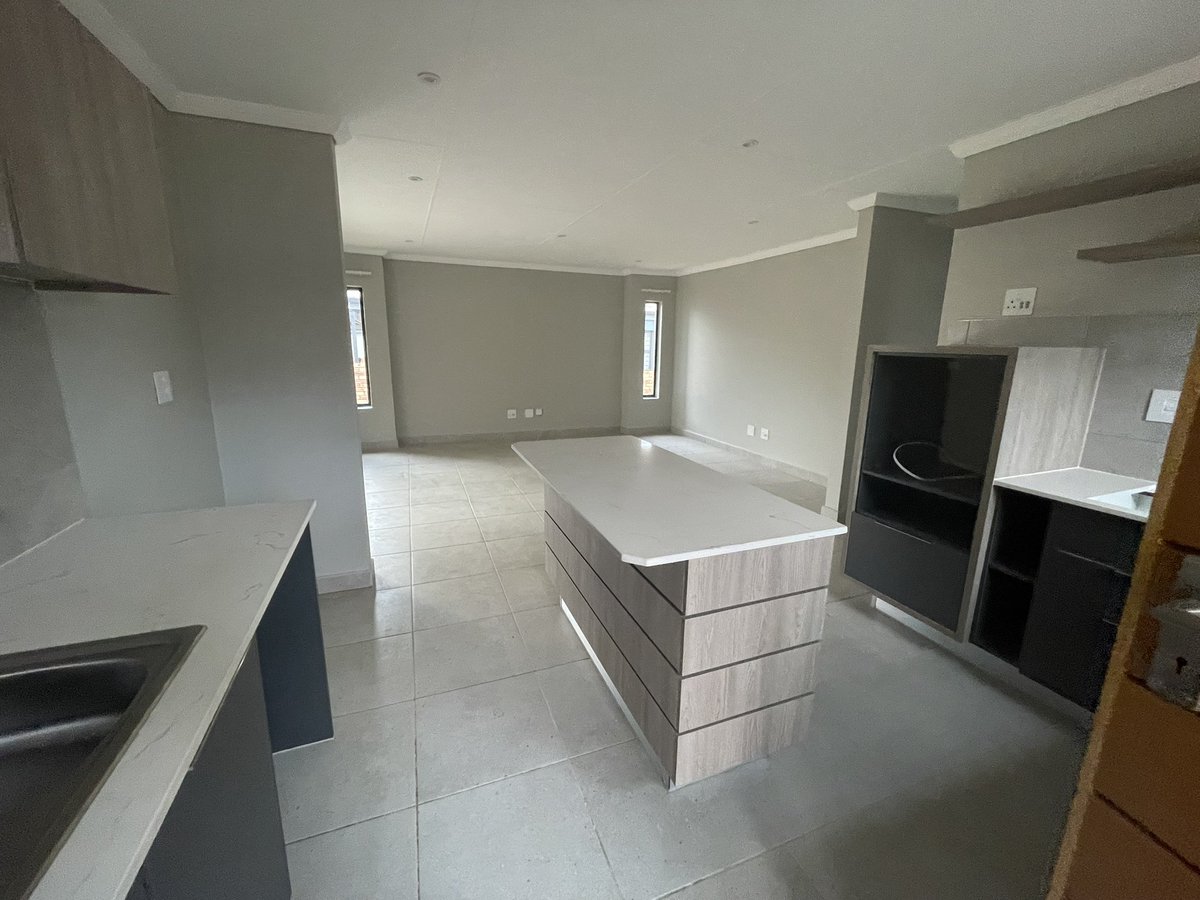 Throw back pictures when I got my house in 2021. 
2025 - I’ve settled my bond, it can only be God! ❤️