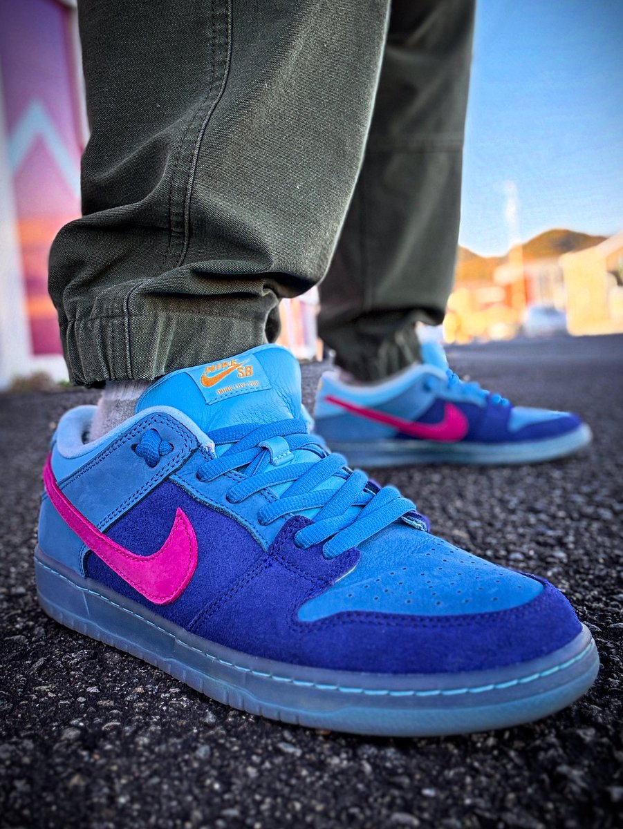 hanachu25's tweet image. 昨日から休みだけど、ずっと大掃除。
明日は出掛けられるかな…？
#nikesb #dunksb #gunthejewels