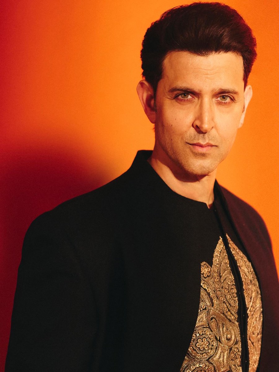 Hrithik Roshan tweet media