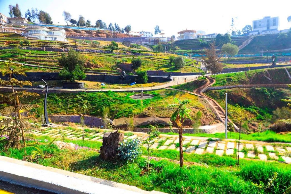 CEshetie's tweet photo. The New Face of Addis is green, vibrant, and welcoming!  It is inspiring to see how the riverside projects have turned the heart of the city into a paradise. A must-visit for anyone coming to Ethiopia!
​#NewFaceOfAddis #Ethiopia #TravelEthiopia #GreenAddis #VisitEthiopia #LandOfOrigins