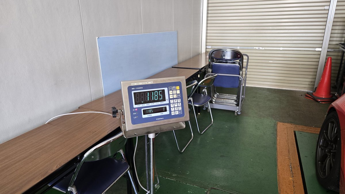 初参加のズミー走でした！
前回から色々変えてみて動きはいい感じでしたがタイム更新できずでした
次回で今シーズンは最後なので満足できるように走りたいです！
車重は思ったより軽くなってました笑
1'03.556 シバR50 265 35 18