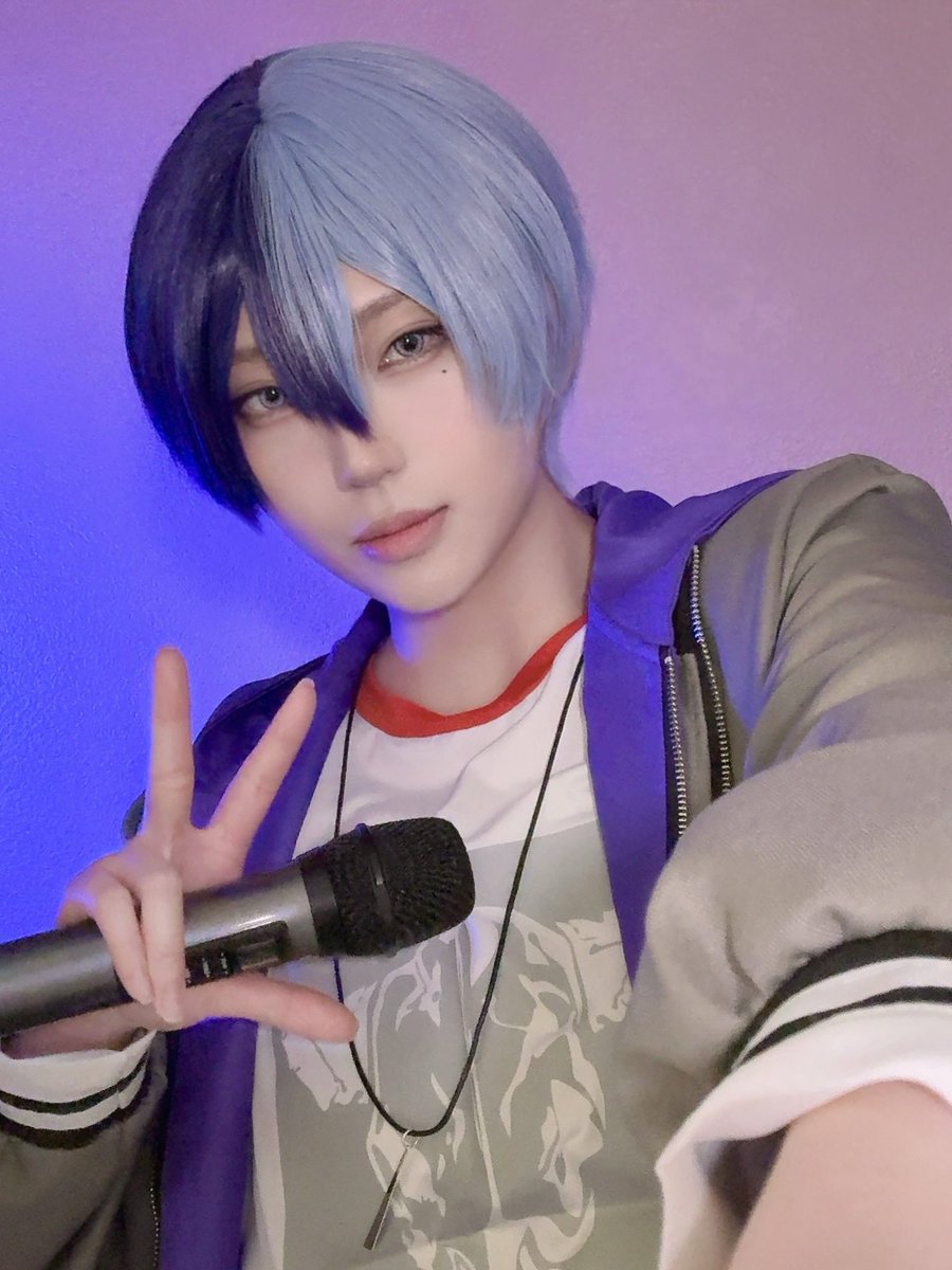 ikiriasu's tweet photo. Finally cos toya im soo happy
💙🩵 #prsk_cos https://t.co/7Rc71sQtb0