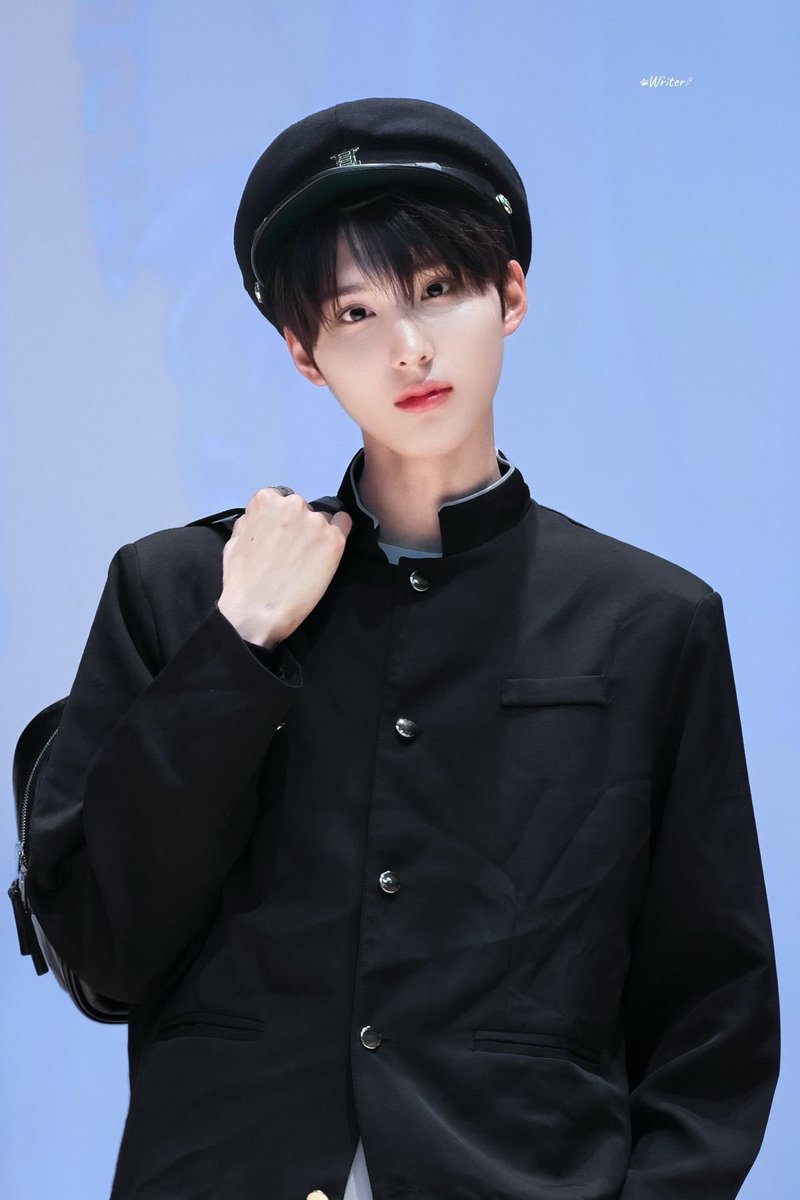 cherrivelvet tweet media
