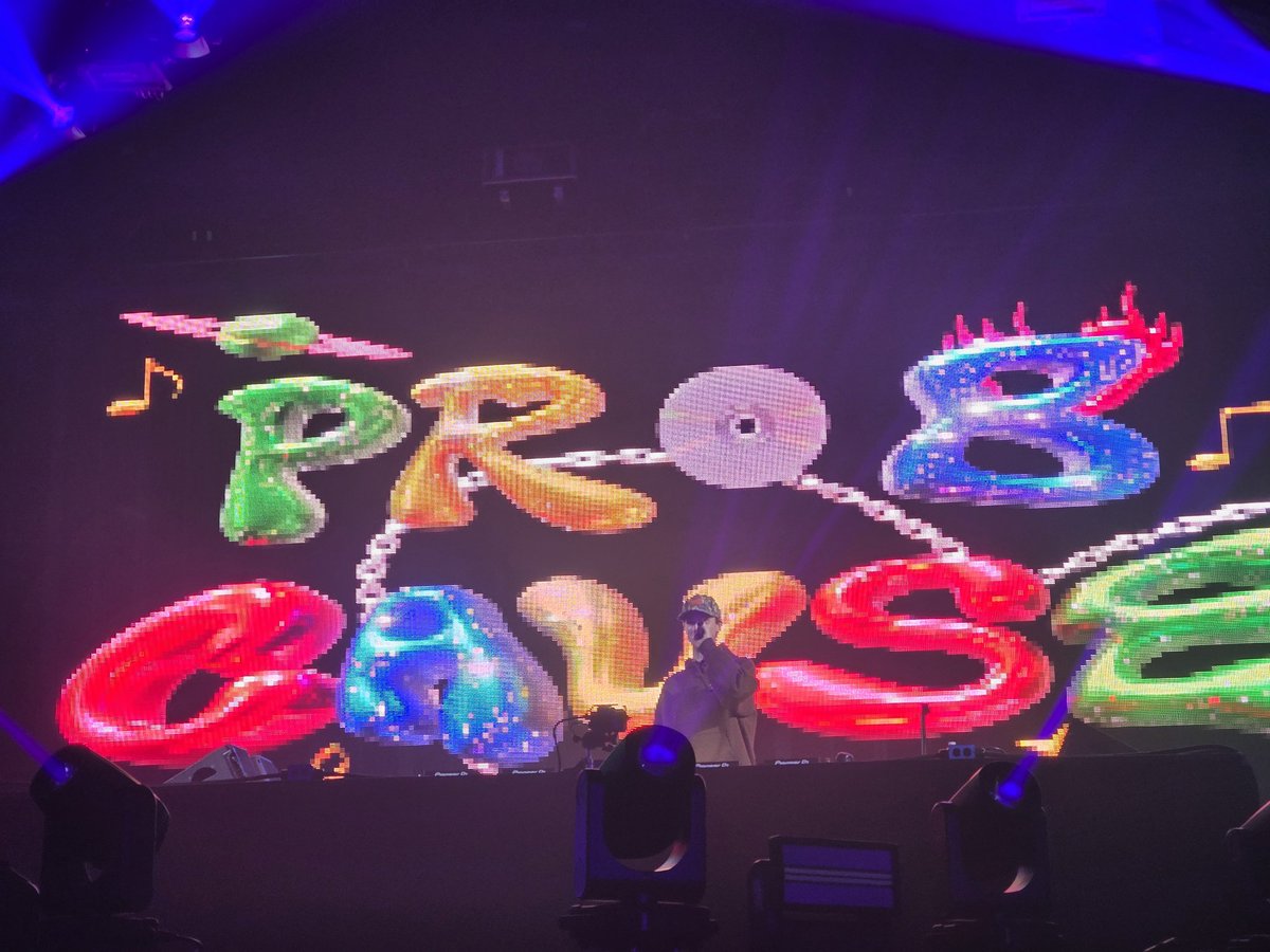 Karlides's tweet image. I'm telling ya that @probcause Trailblazers mix was so hot it melted the decks! 🔥 ❤️