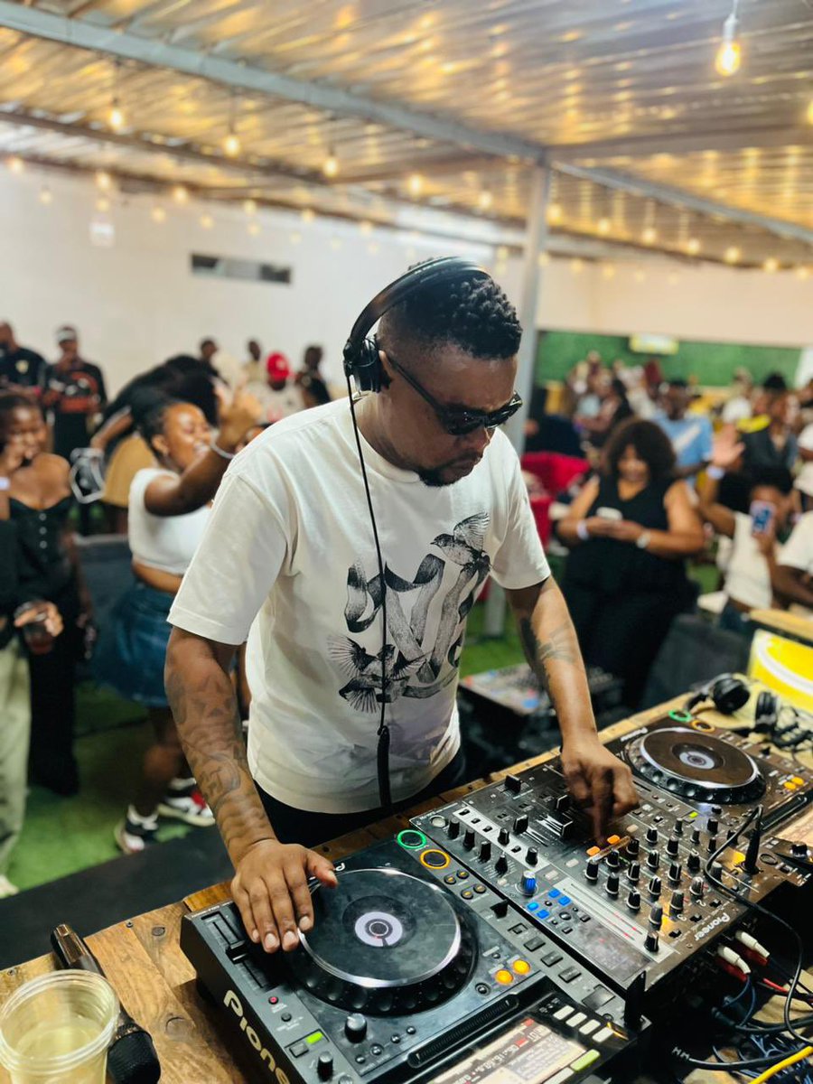 ChrisExcel tweet media