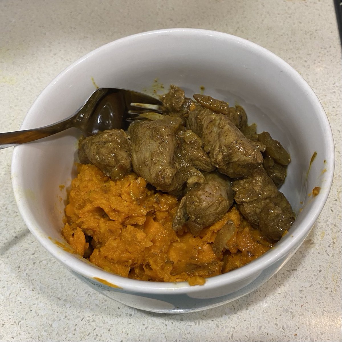 p_terg's tweet image. Curried lamb on a mash of roast pumpkin and sweet potatoes 🤤 #leftovers