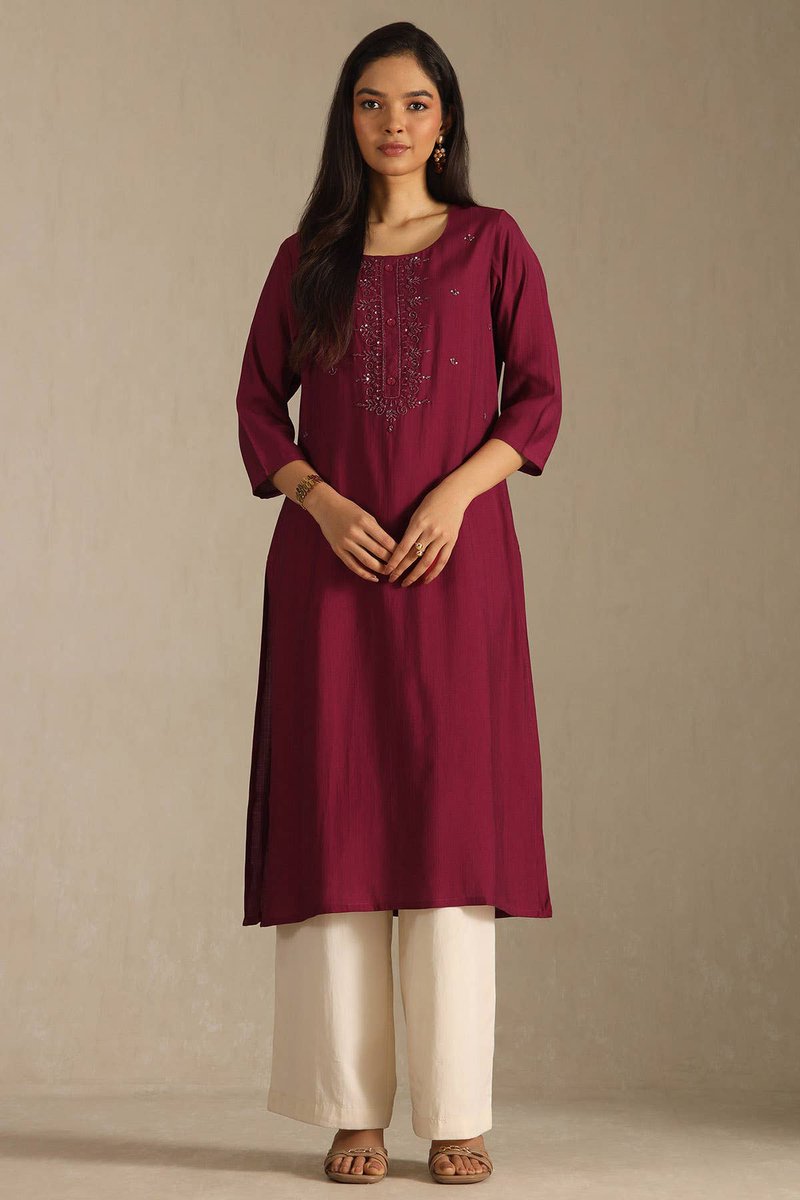 bindboys's tweet photo. Simple, stylish, and sophisticated — Bindboys women kurtis you’ll love to wear 💫
For more click. https://t.co/LTtx8vwyAB
#kurtis #womenkurtis #bindboys #fashion #shopping https://t.co/J9CfAvTTp6