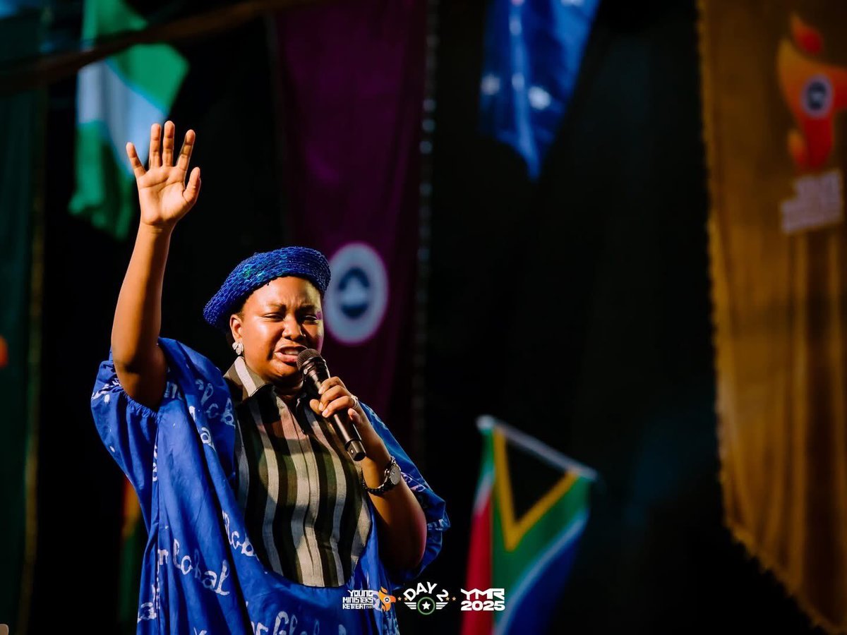 rccgtheenvoys's tweet image. Pst. Nifemi Olawande shared the word with us with so much power and wisdom on what we need to know about The New Army.

- Pst. Mrs Nifemi Olawande

#YMR2025
#DAY2
#EveningSession
#TheNewArmy
#PDanielOlawande