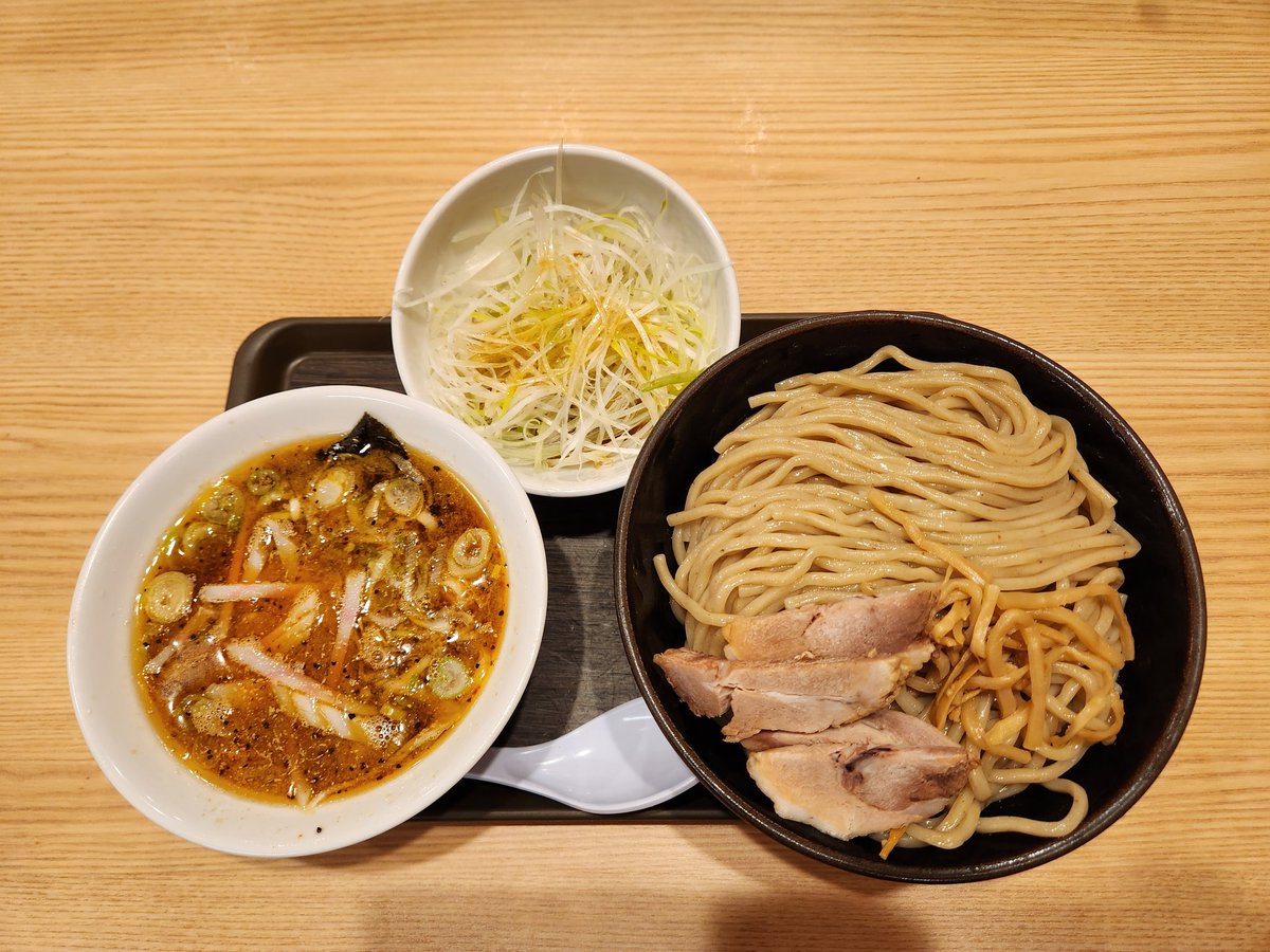 野村 泉 tweet media