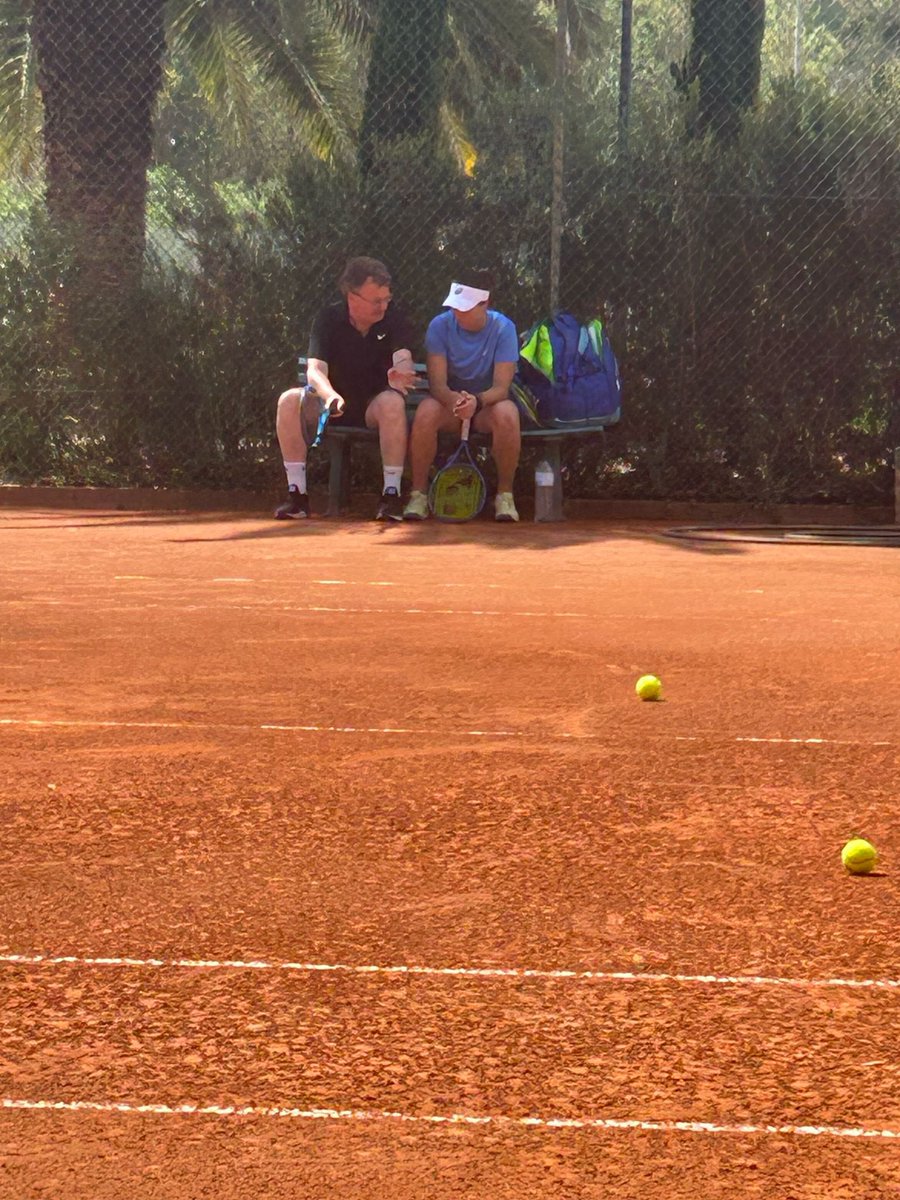 Xavier Budó tweet media