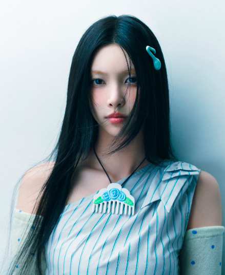 AboutMusicYT's tweet image. Happy 22nd birthday to the amazing Yunah of ILLIT!