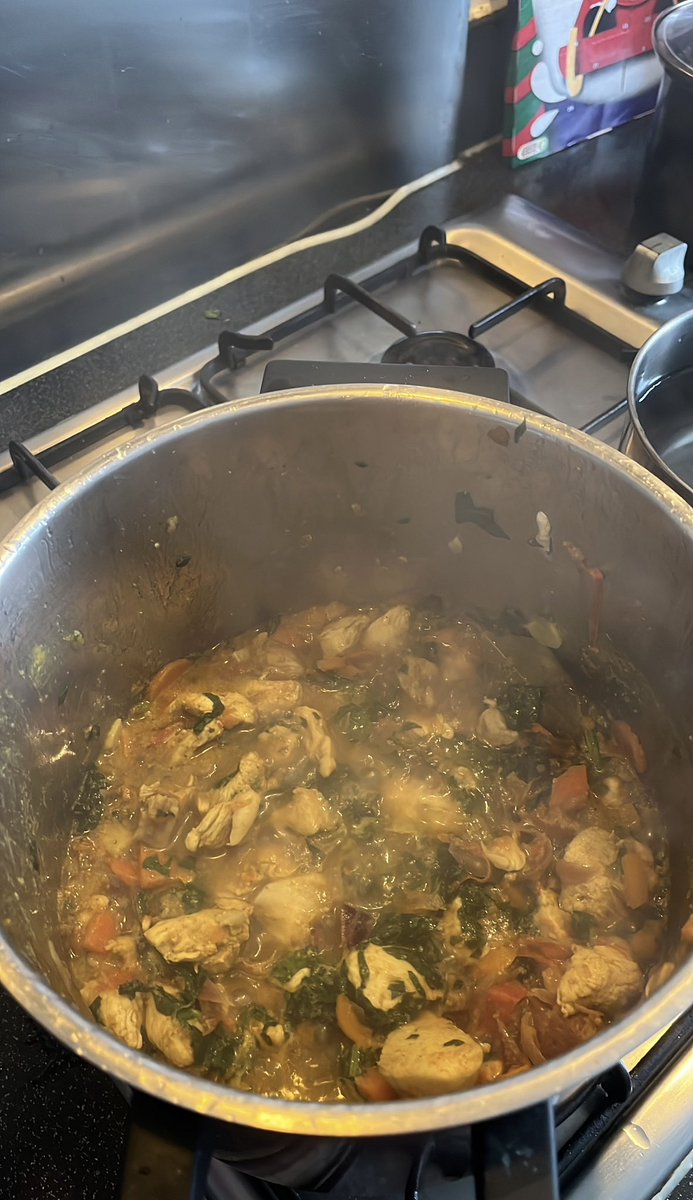 Sunday cooking ! 

As good health starts from the kitchen 🙃🙃