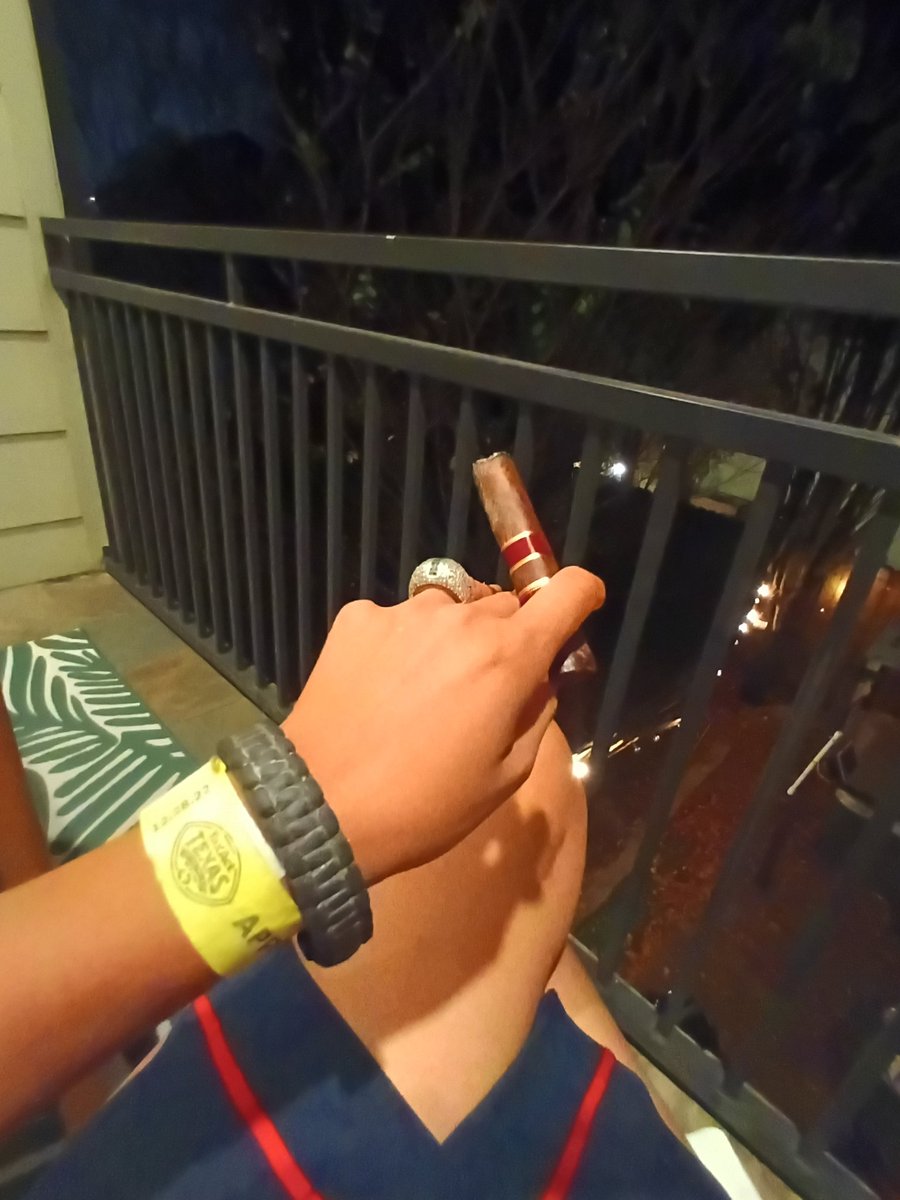 LeeAnnHerringOM's tweet image. Smoke 'Em if you Got 'Em! Way 2 Go Coogs!