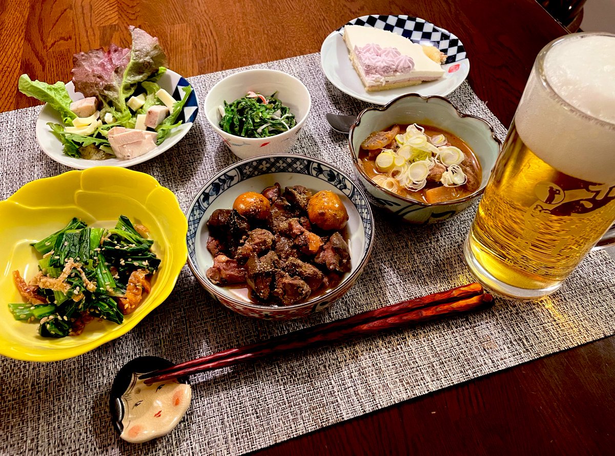 今日もお疲れ様でした〜♬ ちょっと早いけど、 腹減っちゃって