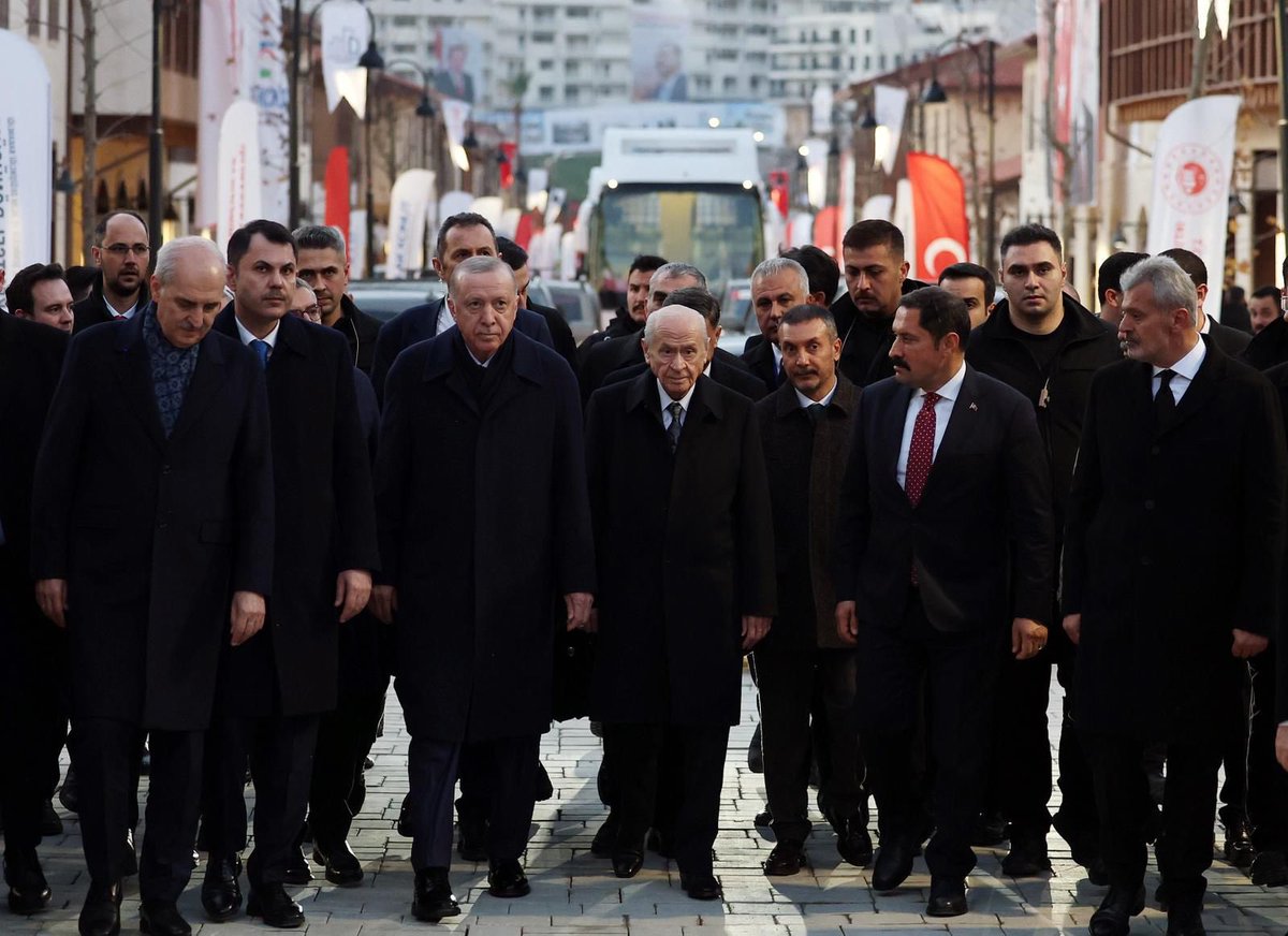 ogz_ozer's tweet image. Eserler bırakan lider…

#AsrınLideriErdoğan @RTErdogan @dbdevletbahceli