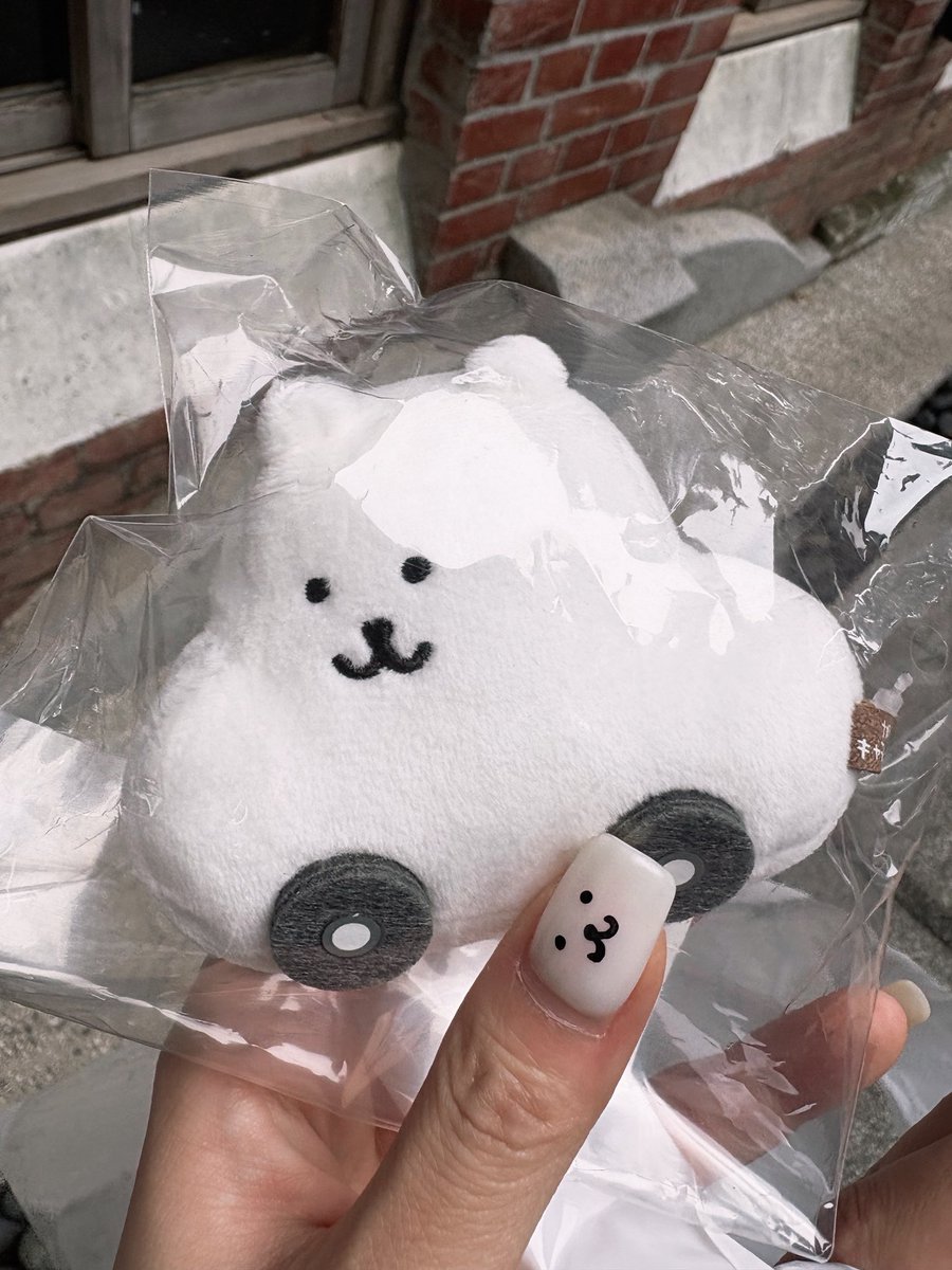 23歳
新車は一括払いで購入しました