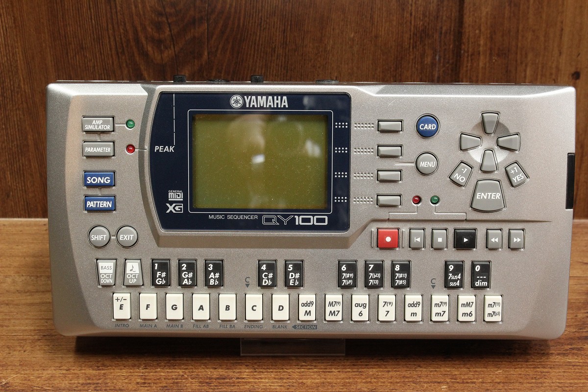 YAMAHA QY100が中古で入荷！ YAMAHAのMIDI音源規格であるXG音源を内蔵