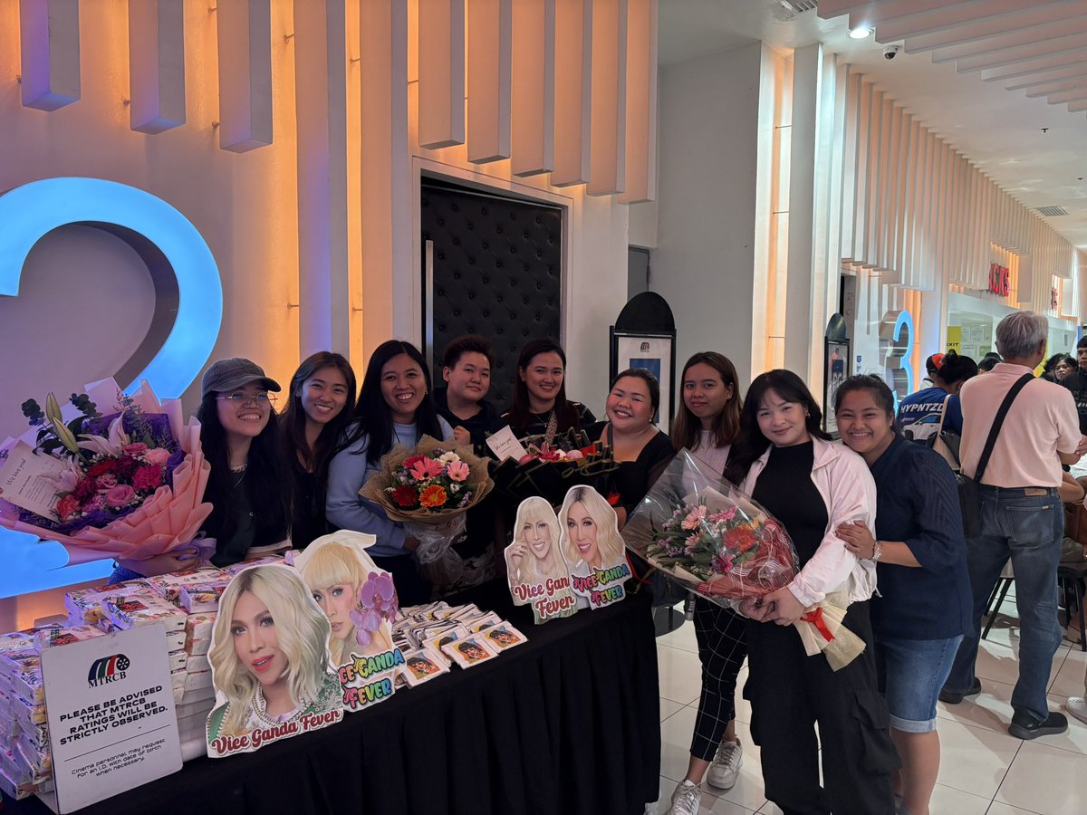 elainnehp's tweet image. VG Little Ponies Blockscreening at the moment, here at the Cinema 2 of the Block SM North Edsa! @vicegandako @teamvicePH 

#CallMeMother