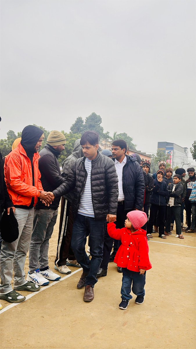 chandel_VS's tweet photo. आज राजेंद्र महाविद्यालय, छपरा में क्रिकेट मैच के उद्घाटन में अपनी बिटिया वामिका चंदेल के संग शामिल भइनी। खेल के माहौल में जोश, उत्साह आ बिटिया के मुस्कान—सब कुछ खास रहल।” 🏏❤️ https://t.co/PEyIyTx5AF