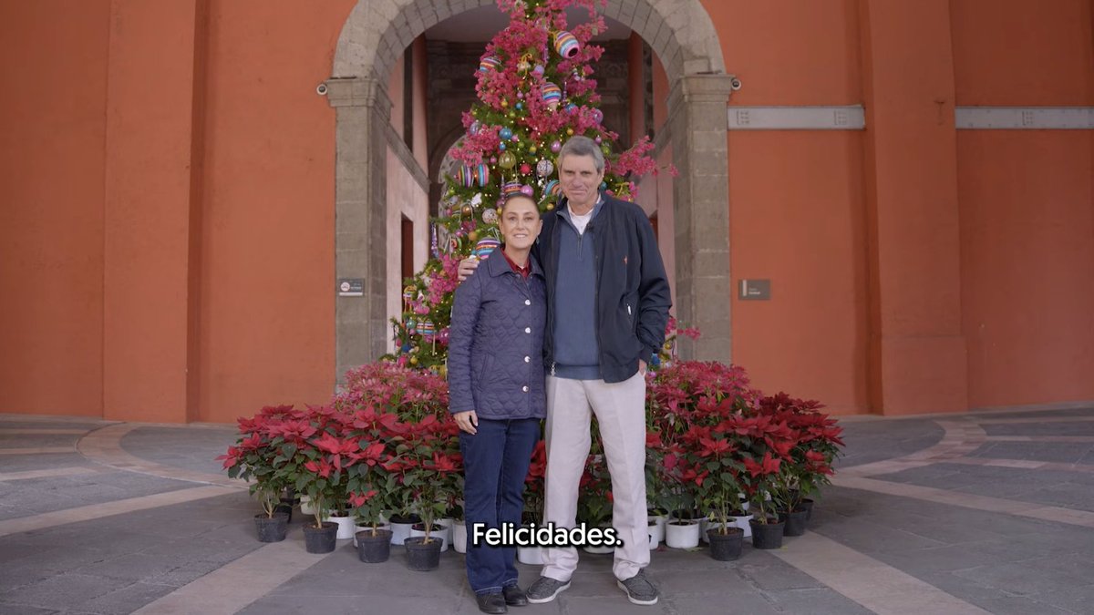 AlvaroCueva's tweet photo. Navidad con Claudia Sheinbaum: https://t.co/zIZJlv2KSK @Claudiashein @GobiernoMX #ClaudiaSheinbaum #presidenta #Navidad #FelizNavidad #FelizNavidad2025 #comunicacion #comunicacionsocial #politica #4T #CuartaTranformacion #Mexico #alvarocueva https://t.co/7pPcWazrWw