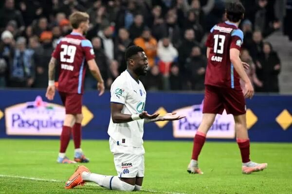 EkiakaRema's tweet photo. @DiopArona8 @Frenkinhoo21 Dis pas n’importe quoi quand tu ne sais pas reste calme.

Même à l’élimination face à la Côte d’Ivoire il l’a fait. Il le fait quelque soit le résultats. Analyse et apprend https://t.co/RHpMWuzE5u