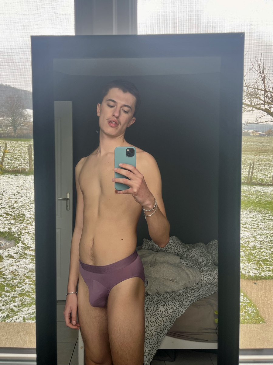 hélios ☼ tweet media