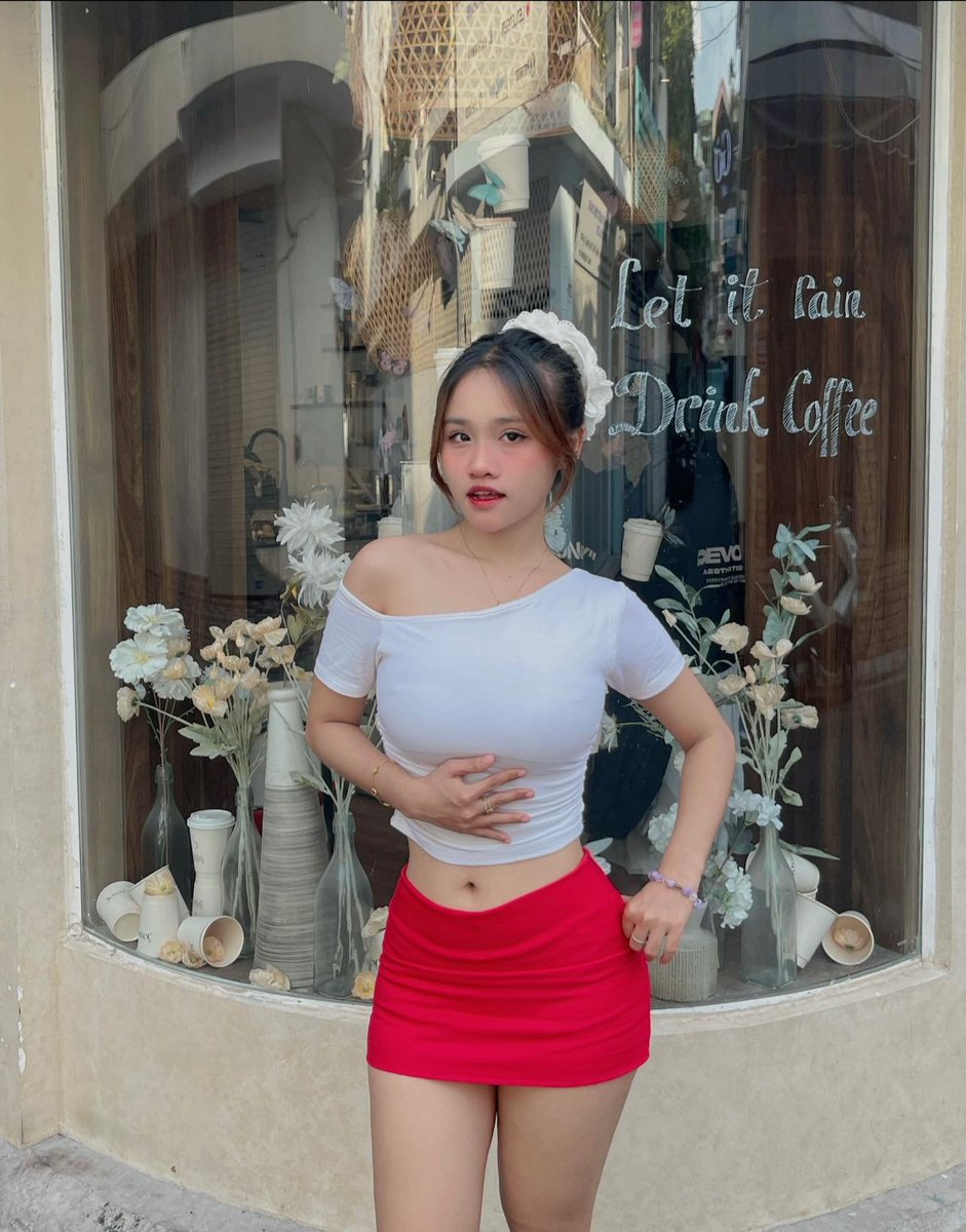 Ánh Thu tweet media