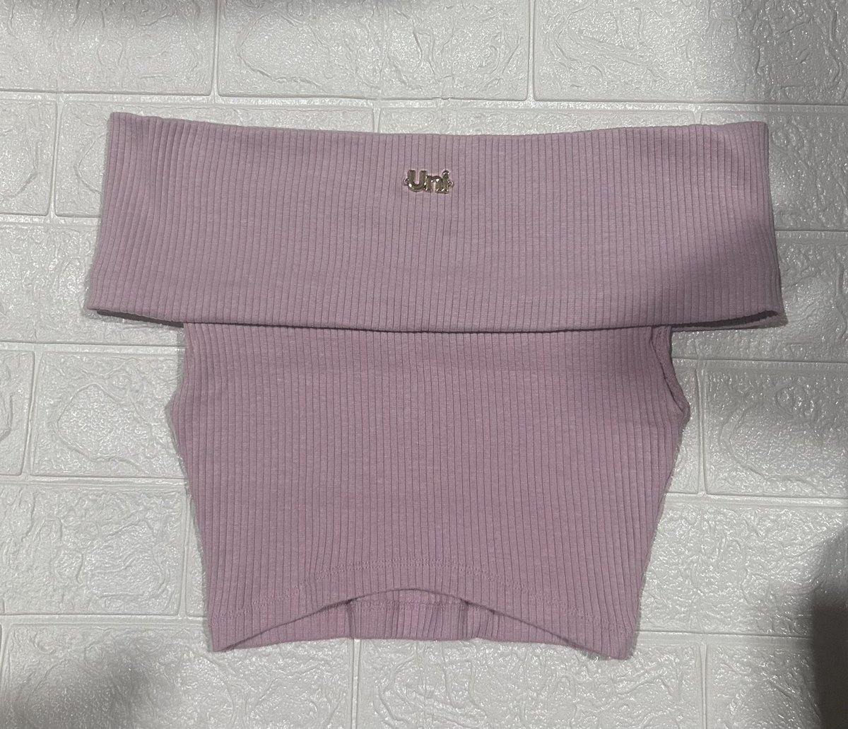 ShopxBnd's tweet photo. -พร้อมส่งปาดไหล่Uni สีชมพู
ไม่มีตำหนิดูเพิ่มเติมได้ค่ะ 
👉🏻Price:200฿
ค่าส่ง: ลทบ.30|Ems.45
#unigam #ส่งต่อเสื้อผ้ามือ2 #ส่งต่อcintage #ส่งต่อstylist #ส่งต่อbeming #ส่งต่อpandora #ส่งต่อเครื่องสำอาง #โล๊ะตู้เสื้อผ้า #เสื้อผ้ามือสองสภาพดี #เสื้อผ้าราคาถูก https://t.co/KCCDOtjqWj
