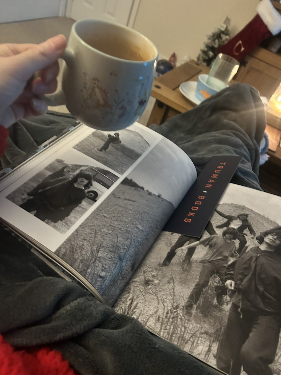 CeriannW's tweet photo. @Tim_Burgess Morning, mine is tea and seeing lots of unseen pictures and the stories behind them. https://t.co/XxSNxDbIqN