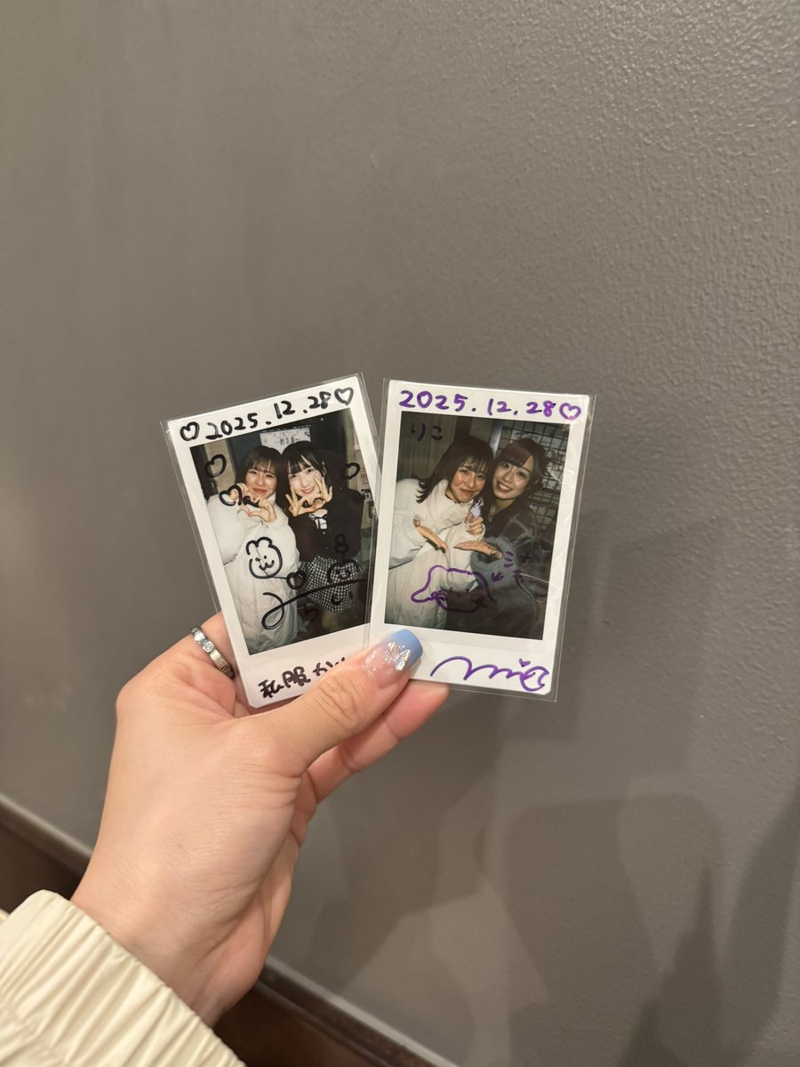 cinna_150's tweet photo. だいすきな美月のライブ行ってきた ～ 🎤💜

沢山元気貰えて幸せな時間でした 💞
みらいちゃんともチェキ撮れてうれしかった🎀 https://t.co/0w1l0E2S0A