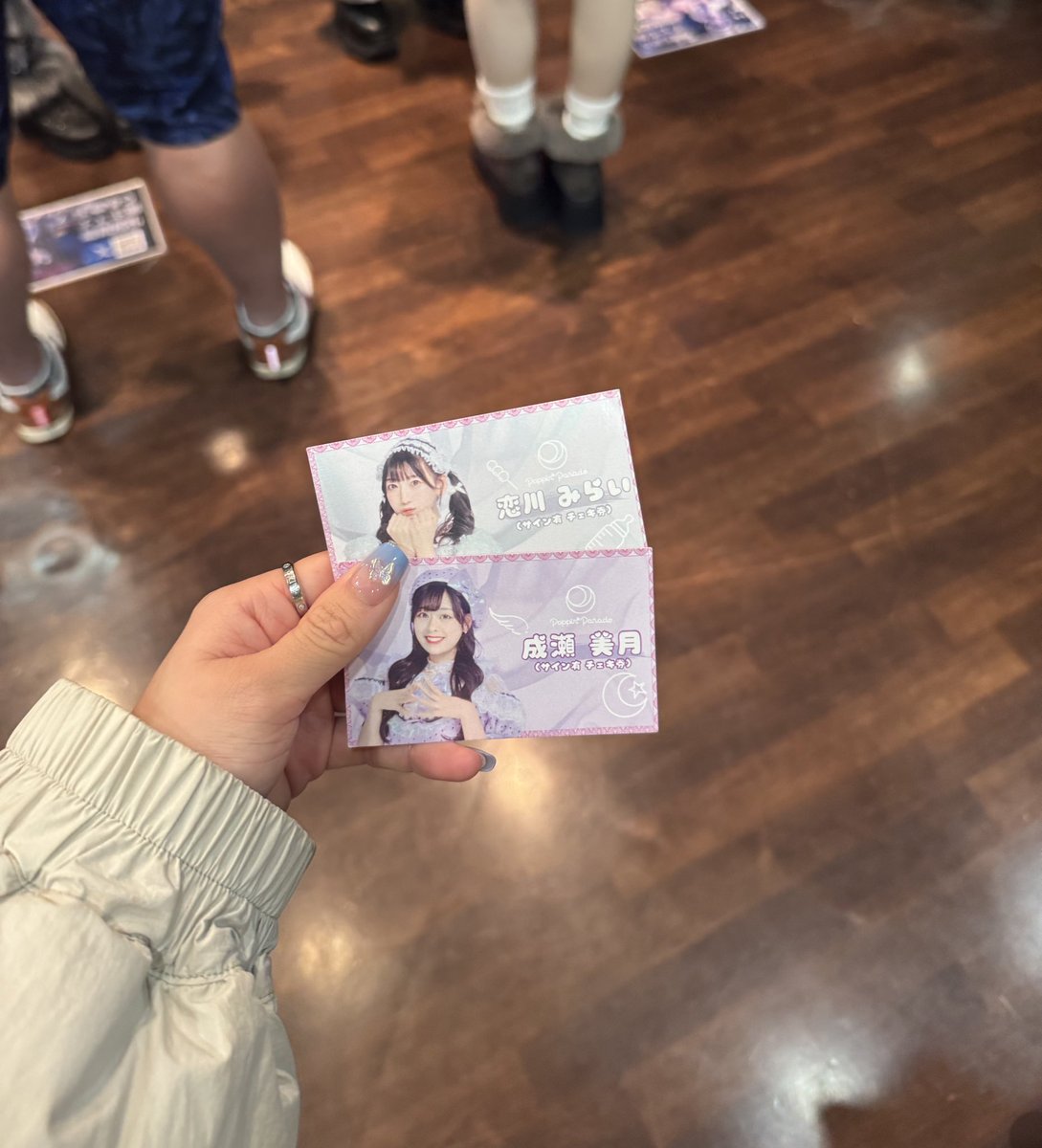 cinna_150's tweet photo. だいすきな美月のライブ行ってきた ～ 🎤💜

沢山元気貰えて幸せな時間でした 💞
みらいちゃんともチェキ撮れてうれしかった🎀 https://t.co/0w1l0E2S0A
