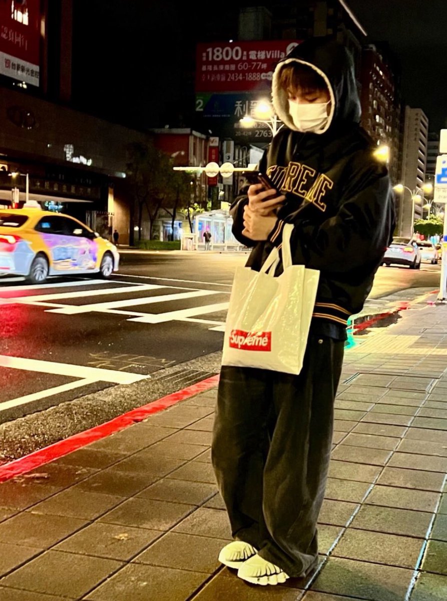 Love_o73's tweet photo. チンウィの私服メロい。あの可愛さをもってるとはおもえない🤦🏻‍♀️🥺とてもメロい。 https://t.co/1dqxkij4w1