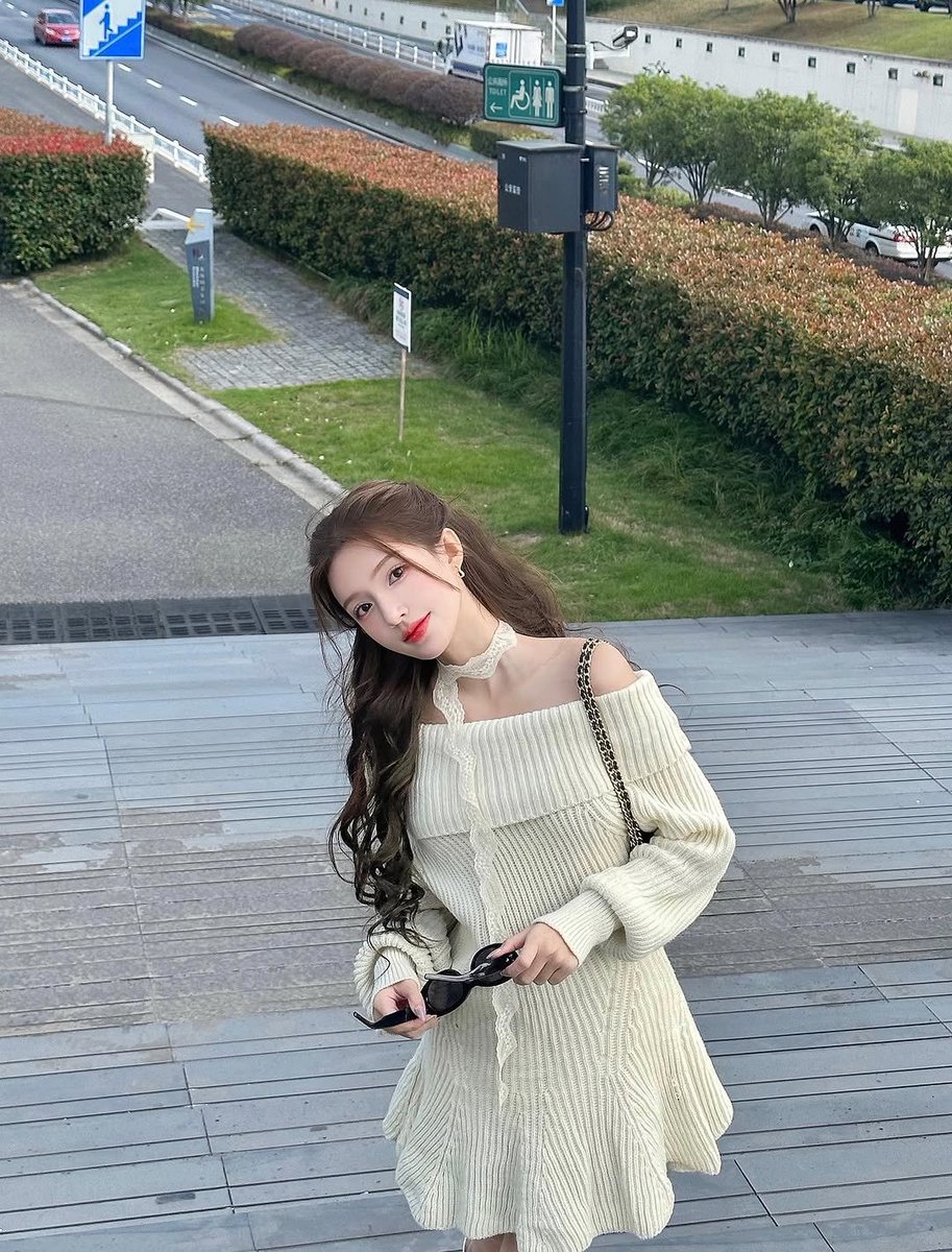 _babisokiuu's tweet photo. Anh ơi anh đánh rơi người yêu này https://t.co/PmROsYVIIG