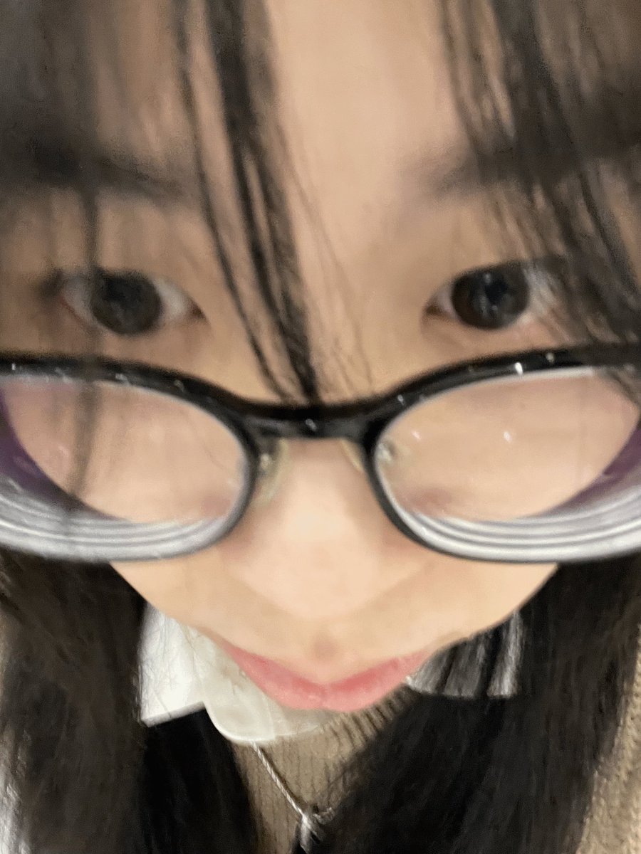 face reveal hi im emmi