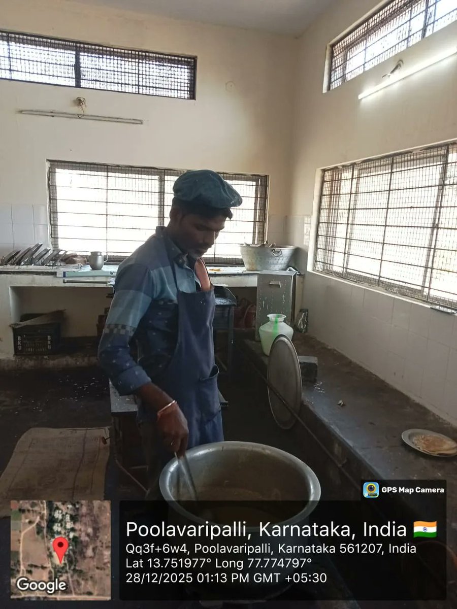 MorarjiSC52's tweet photo. Lunch  #SocialAudit_SWDMeals #SocialWelfare_Karnataka https://t.co/9xqGFd8Y8U
