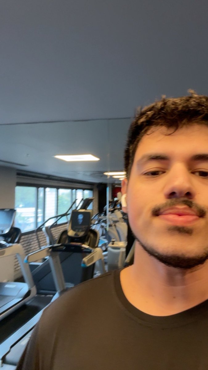 עדכונים as of lately-
✅ נותן עבודה במכון
✅  הפסיכולוג סיפר לי שהוא ראה וויקד ואמר ״זה היה לא רע״
✅ אני מסרב להכיר בזכות הקיום של פריכיות להתקיים