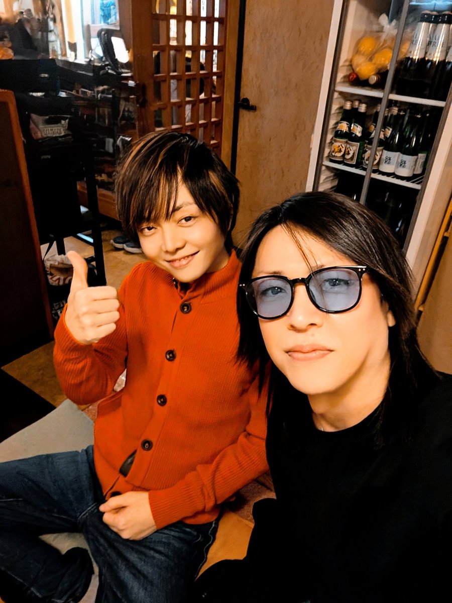 tarot_Atsushi's tweet photo. RYOⅢと今年最後の忘年会‼️
プラスMr.Xと❗️
飲みまくるぜ👍

早くタロットの新たな告知をしなければ💦 https://t.co/jscdQOl4wb