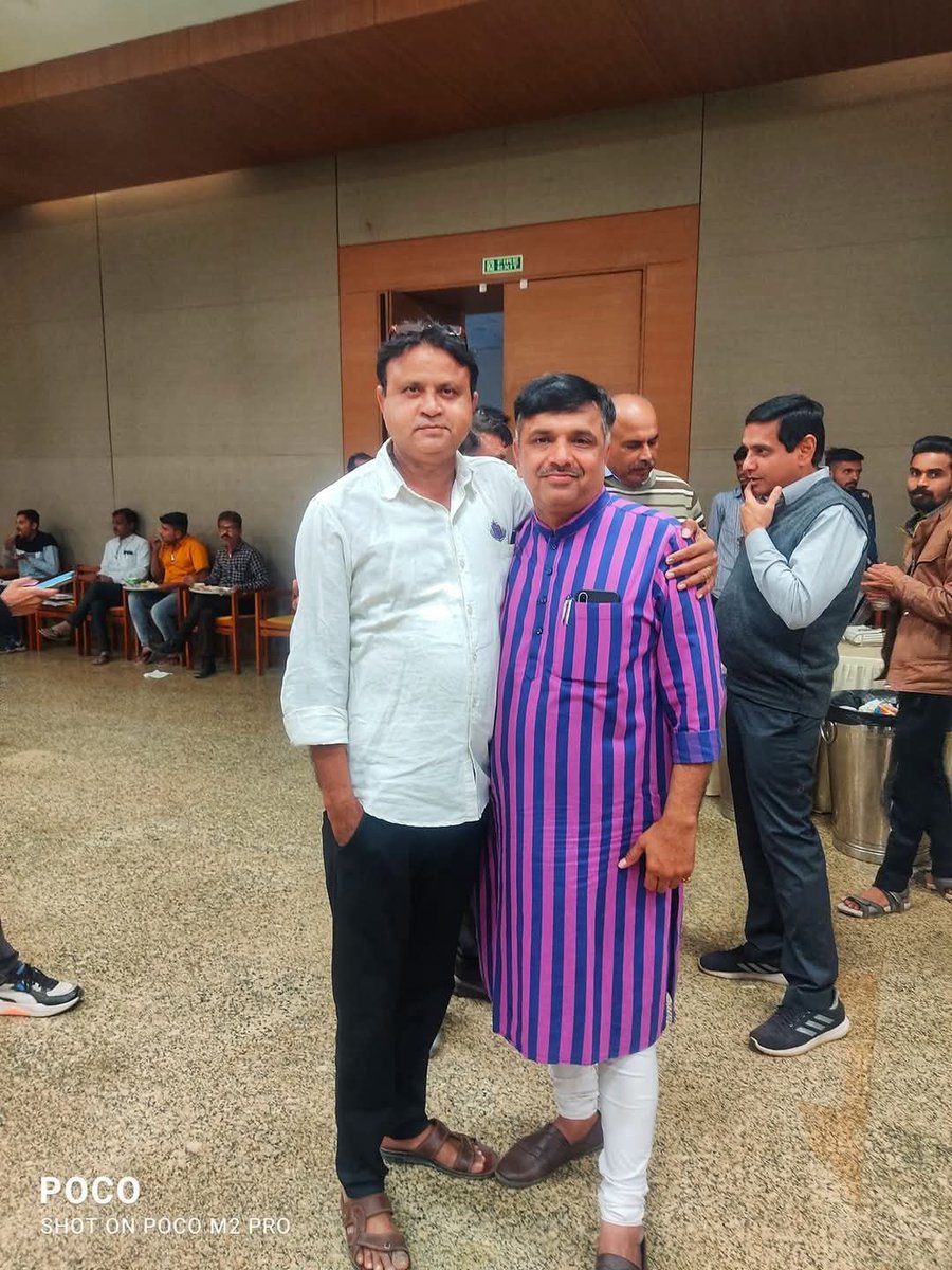 મારા પરમ મિત્ર ગોપાલક નિગમના પૂર્વ ચેરમેન,રબારી સમાજના ના આગેવાન શ્રી ડૉ સંજયભાઈ દેસાઈ ને ગુજરાત પ્રદેશ ભારતીય જનતા પાર્ટીના મંત્રી બનવા બદલ ખુબ ખુબ અભિનંદન સહ શુભેચ્છાઓ.<a href="/DrSanjayDesai_/">Dr.Sanjay Desai</a>