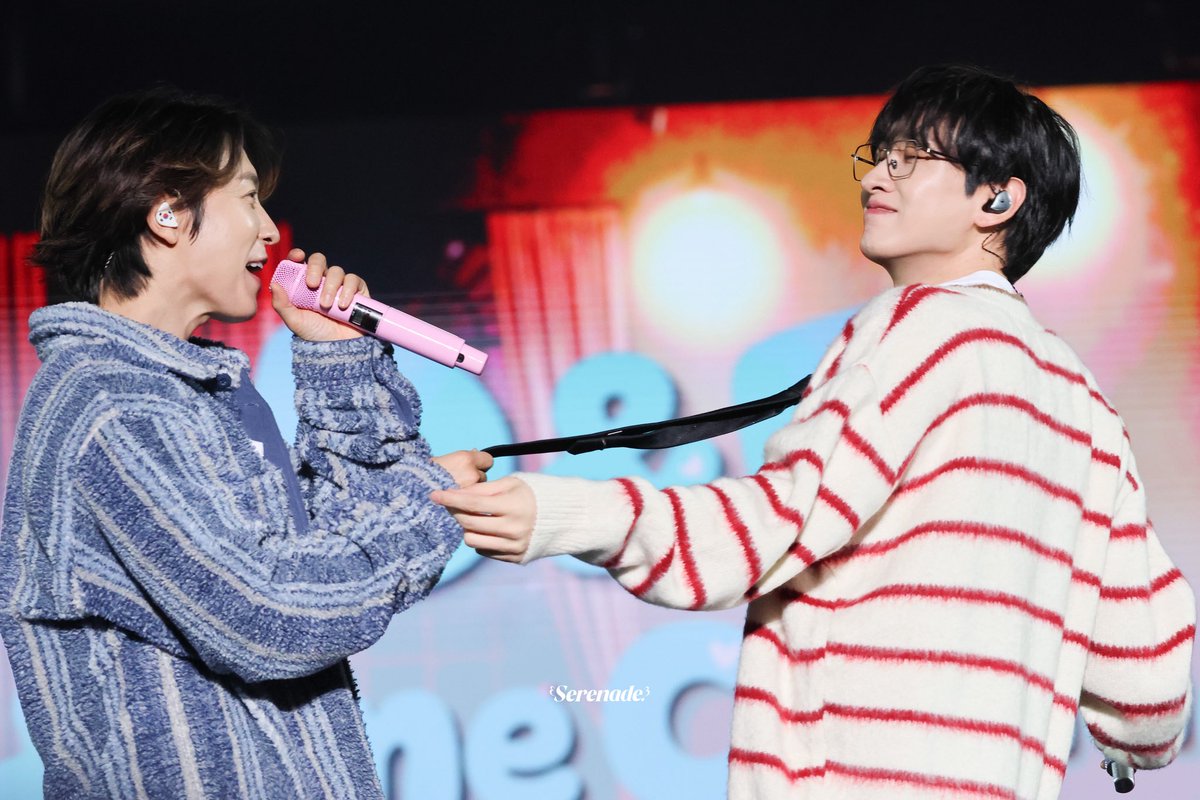 Serenade33_'s tweet photo. 251228
？？？
#Eunhyuk #银赫 #李赫宰 #은혁 #이혁재 #ウニョク
@AllRiseSilver 
#Donghae #李东海 #이동해 #ドンへ
@donghae861015 https://t.co/UctrEuMhiV