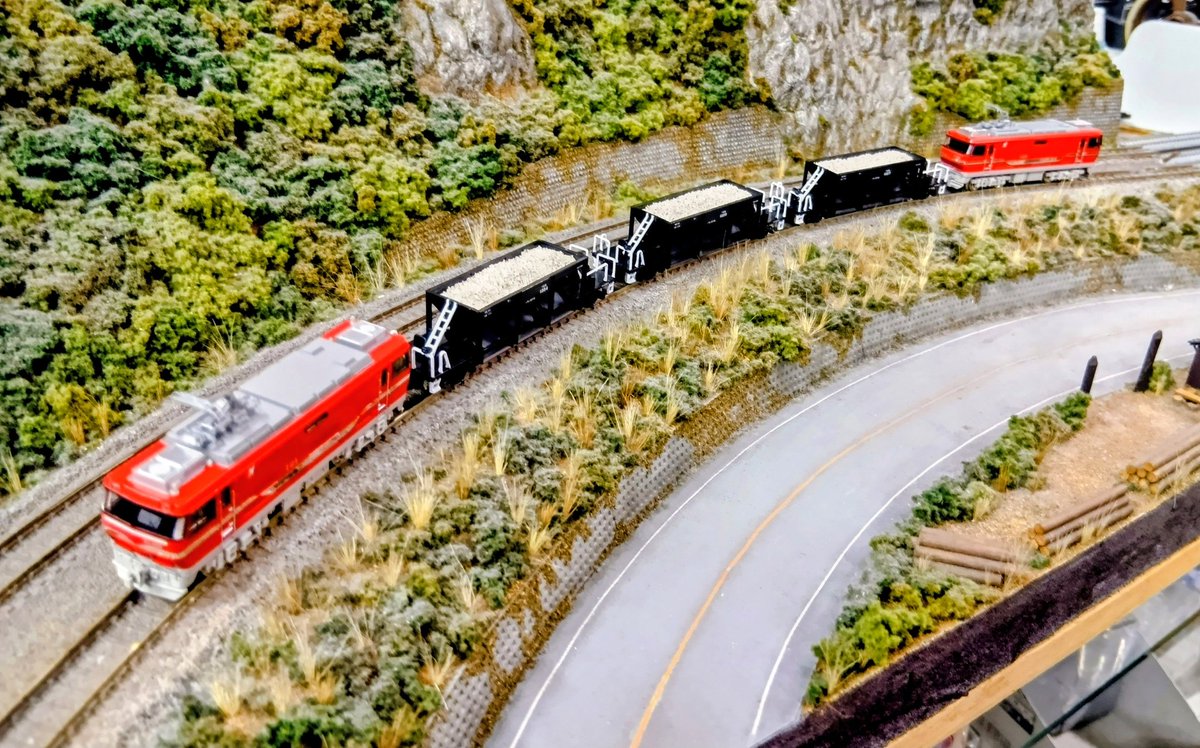 トミックスのホキ800を名鉄ホキ80工臨風に作成してもらいました。 名鉄