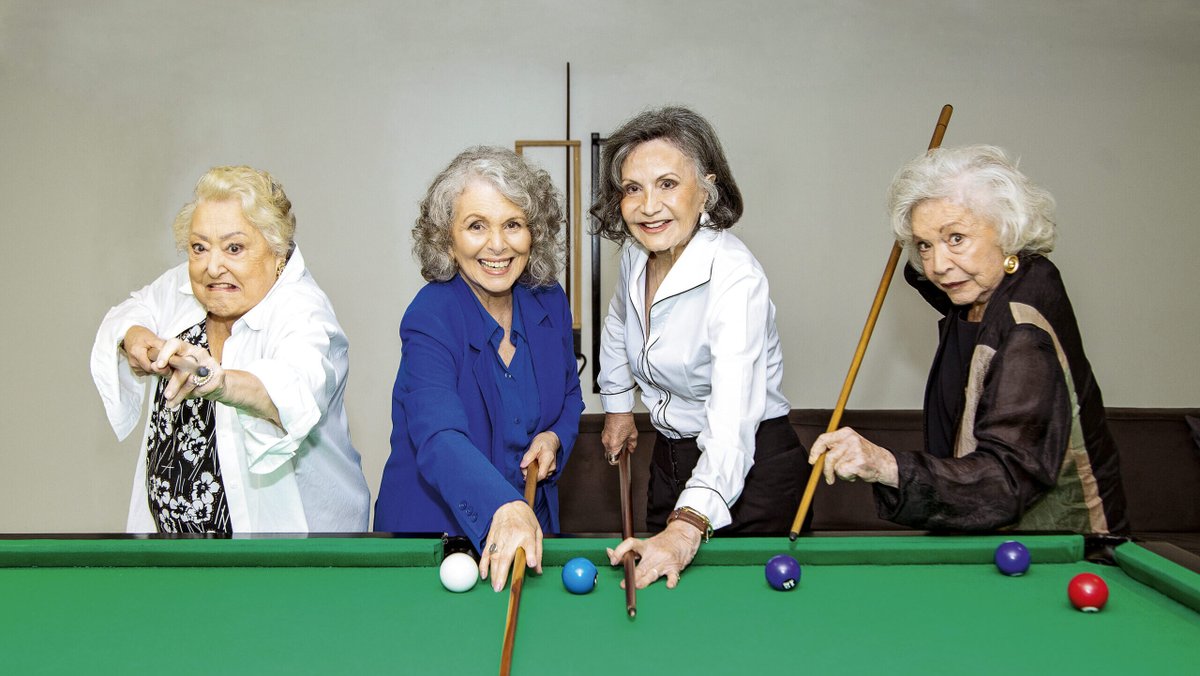 As grandiosas Irene Ravache, Rosamaria Murtinho, Nathalia Timberg e Suely Franco em ensaio incrível, fabuloso e extremamente lindas para Revista CARAS ✨️ ✨️

📸 Márcio Farias ☆

🎬🧶🧵🎞:.