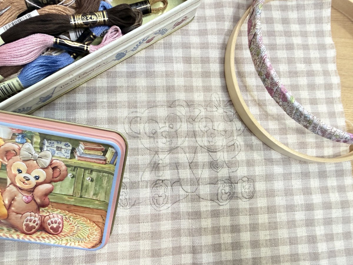 図案うつした！少しずつ進める🌀